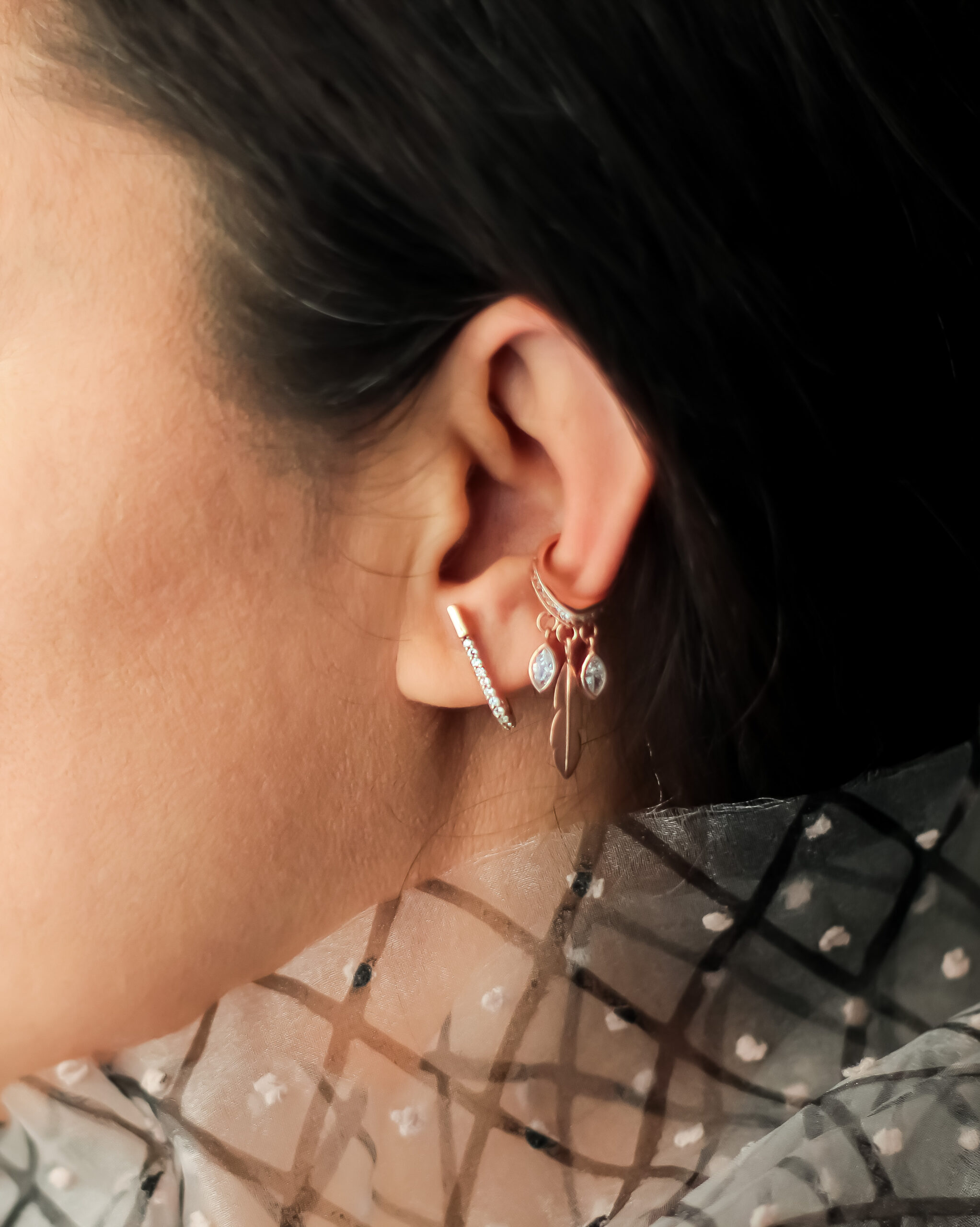 Tüy sallantılı Cuff Gümüş Küpe /Manşet Küpe/Kartilaj Küpe/ Tek Küpe