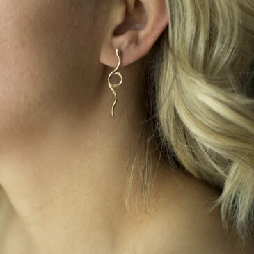 Kıvrılan Gümüş Yılan Küpe / Sallantılı Yılan Küpe/ Çift *