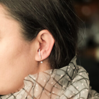 Zirkon Taşlı Kancalı Mini Küpe – Gümüş Üzeri Altın Kaplama