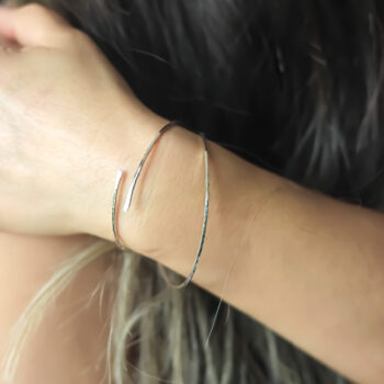 Minimal Kıvrımlı Bilezik | 925 Ayar Gümüş ve Altın Kaplama | Studio Mirage